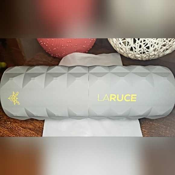 LARUCE BEAUTYCheek & Eyes Brush Set in Denim Blue - Picture 3 of 16